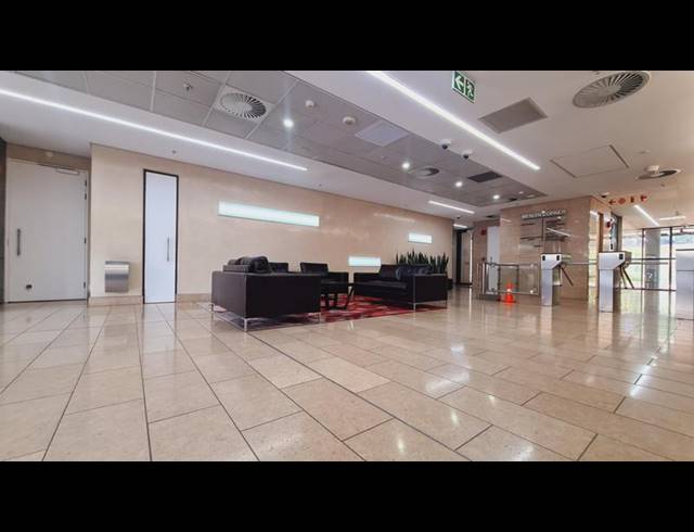 BUSINESS PROPERTY TO RENT IN MENLYN
